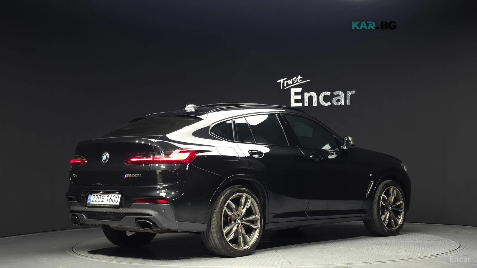 BMW X4 M40i* XDRIVE* DISTRONIC* 360* КАМЕРА* ОБДУХВАНЕ* , снимка 3 - Автомобили и джипове - 55707276