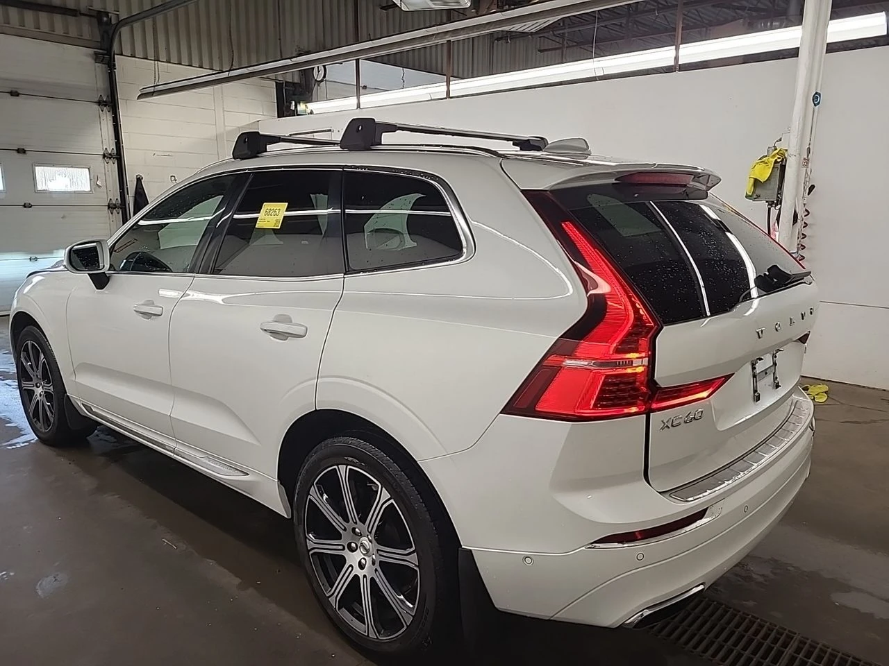 Volvo XC60 INSCRIPTION, снимка 4 - Автомобили и джипове - 55729152