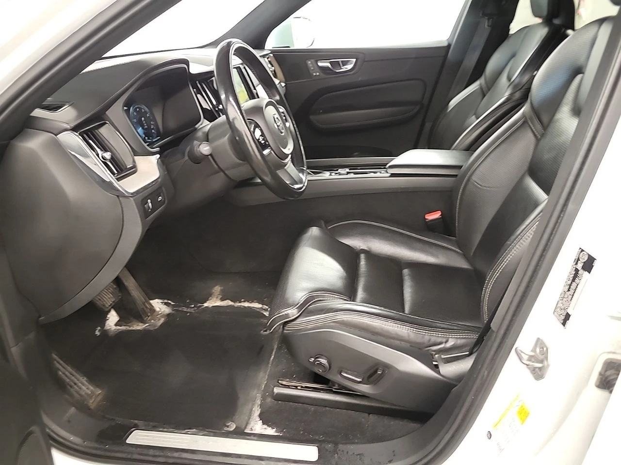 Volvo XC60 INSCRIPTION, снимка 5 - Автомобили и джипове - 55729152
