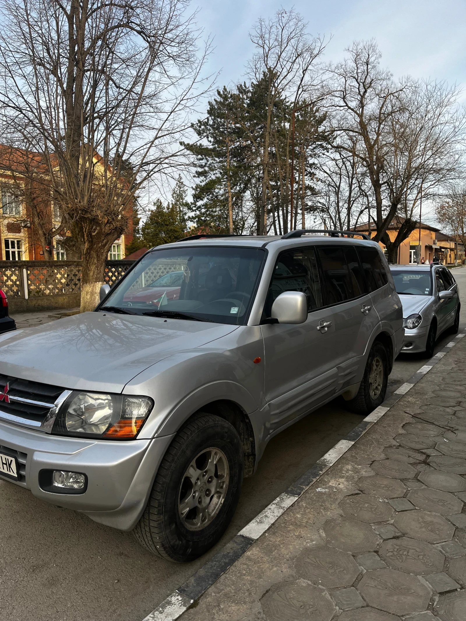 Mitsubishi Pajero 3.5 GDI, снимка 2 - Автомобили и джипове - 56086123