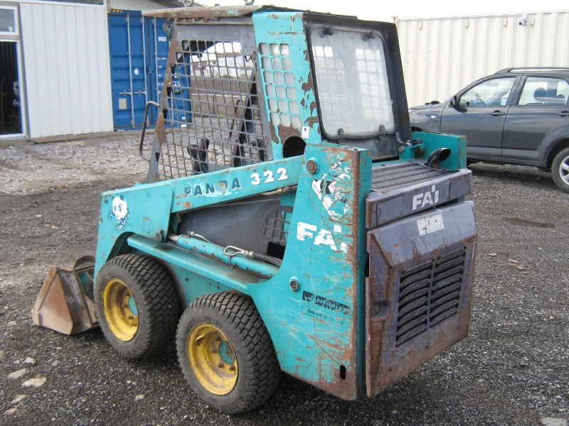 Мини челни товарачи Bobcat 322, снимка 4 - Индустриална техника - 52505237