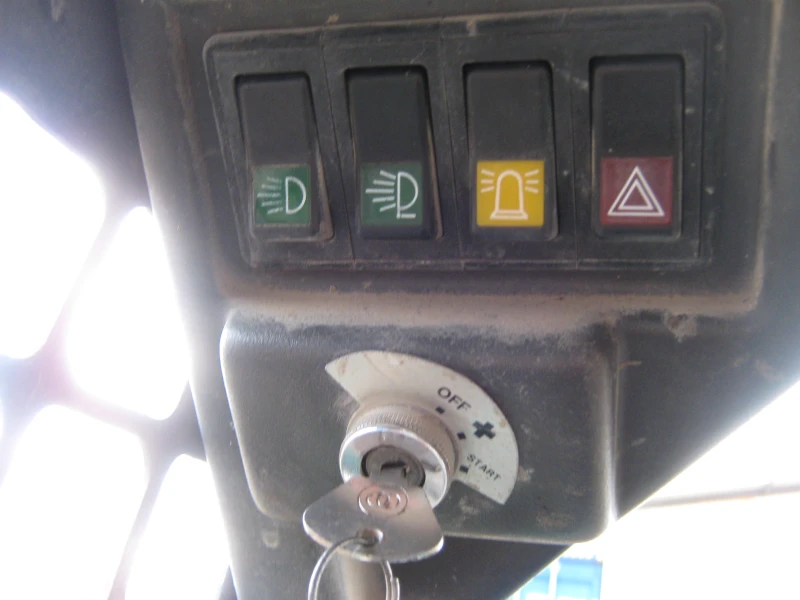 Мини челни товарачи Bobcat 322, снимка 7 - Индустриална техника - 52505237