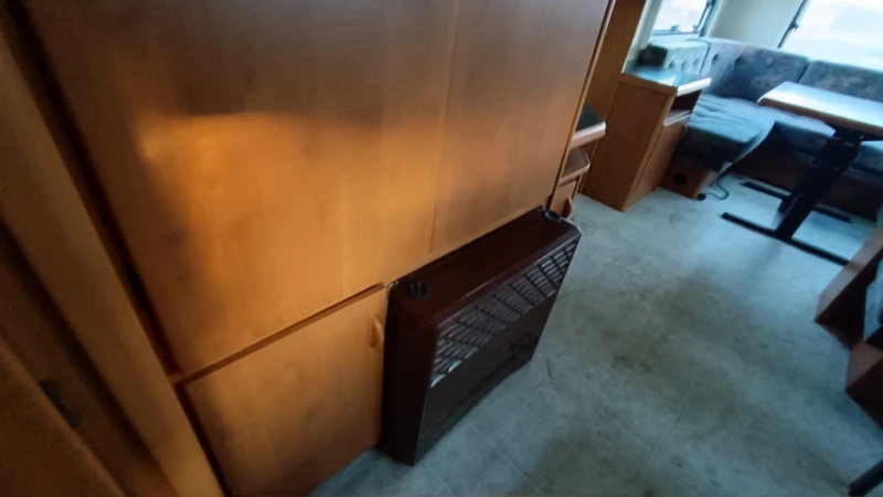 Каравана Hobby 720, снимка 8 - Каравани и кемпери - 53464177