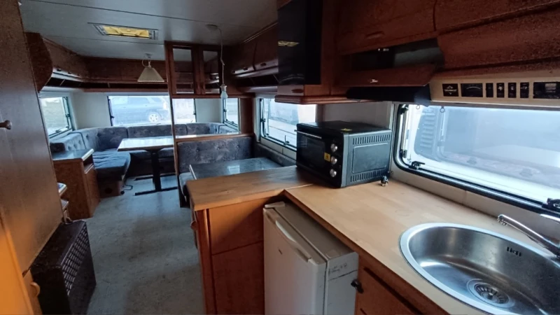 Каравана Hobby 720, снимка 7 - Каравани и кемпери - 53464177