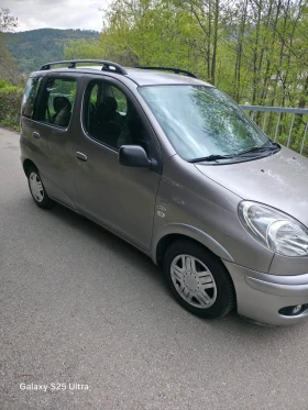 Toyota Yaris verso, снимка 4