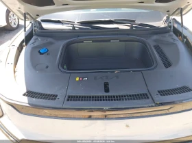 Kia EV9 Land, снимка 10