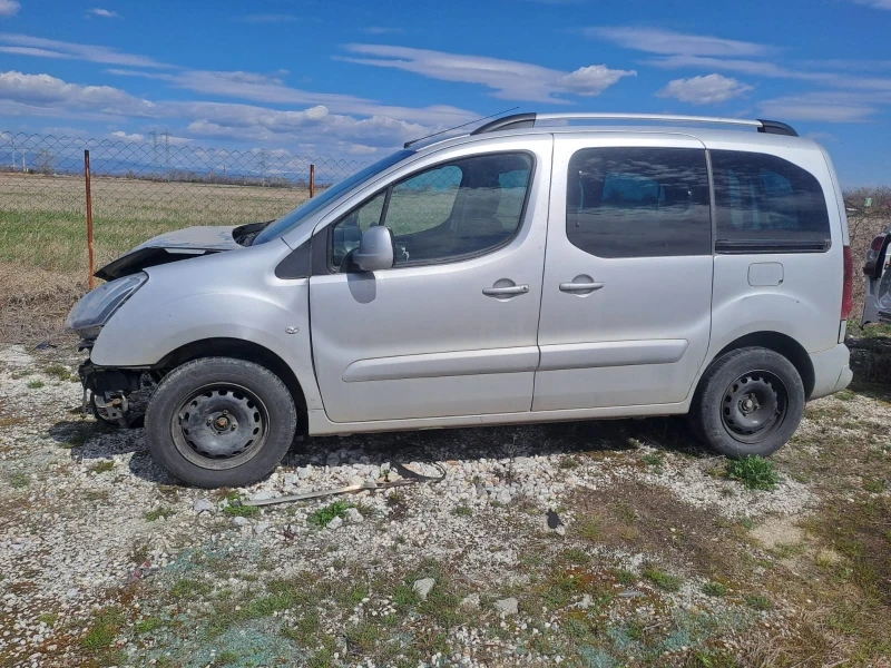 Citroen Berlingo 1.6hdi, снимка 2 - Автомобили и джипове - 44878652