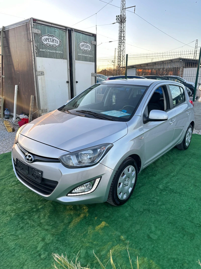 Hyundai I20 1.3, снимка 5 - Автомобили и джипове - 47423087