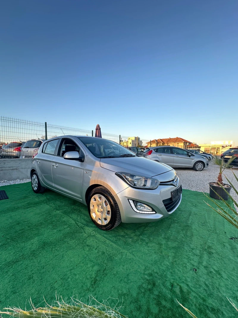 Hyundai I20 1.3, снимка 2 - Автомобили и джипове - 47423087