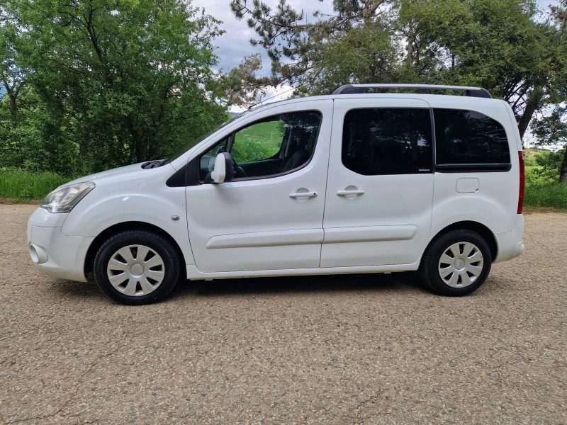 Citroen Berlingo 1.6HDI, снимка 2 - Автомобили и джипове - 47236912