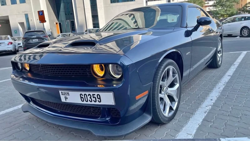 Dodge Challenger R/T, снимка 8 - Автомобили и джипове - 48127613