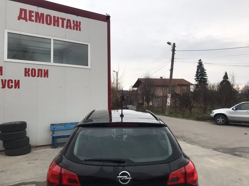 Opel Astra 1.7CDTI, снимка 5 - Автомобили и джипове - 48548268