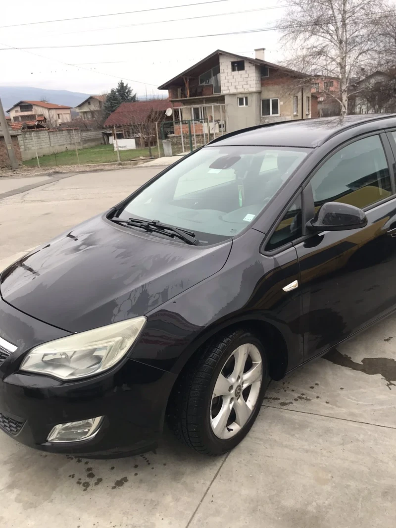 Opel Astra 1.7CDTI, снимка 1 - Автомобили и джипове - 48548268