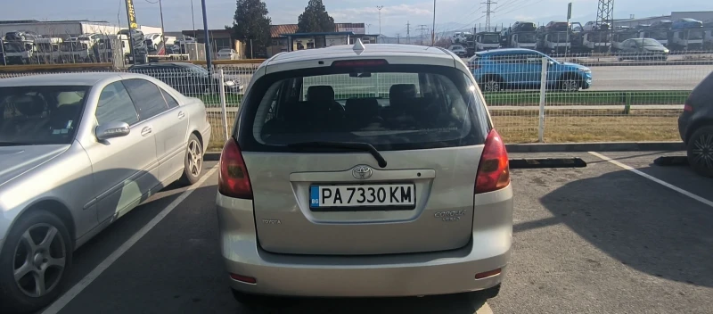 Toyota Corolla verso, снимка 2 - Автомобили и джипове - 49235852