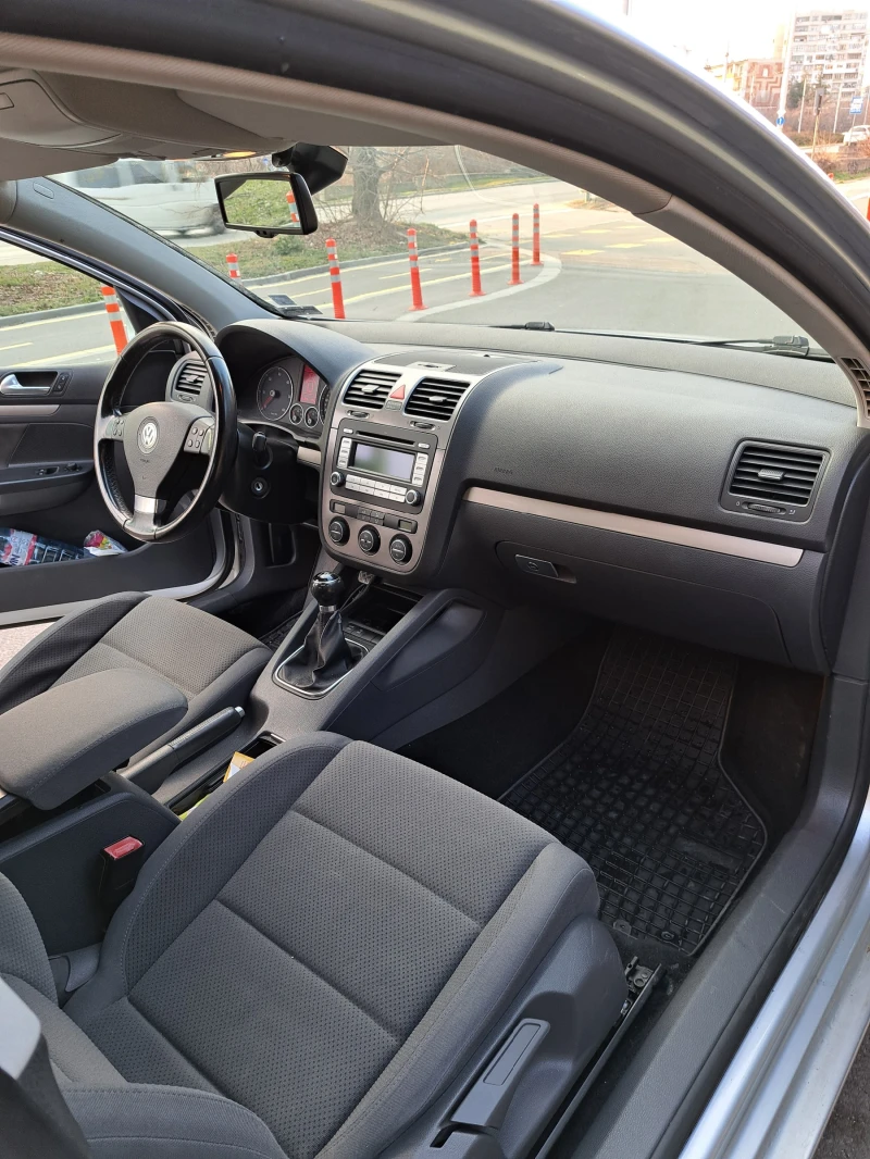 VW Golf 1.9 TDI, снимка 5 - Автомобили и джипове - 49449248