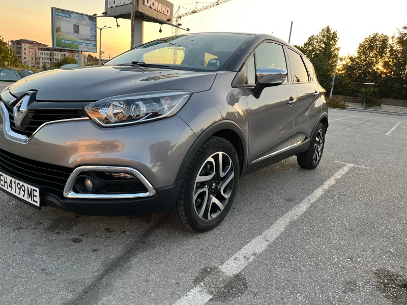Renault Captur 1.2, снимка 2 - Автомобили и джипове - 51359394