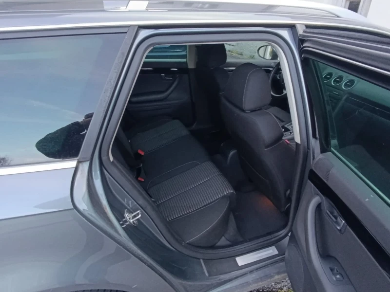 Seat Exeo Swiss / ST 2.0 tsi Advantage , снимка 11 - Автомобили и джипове - 52697886