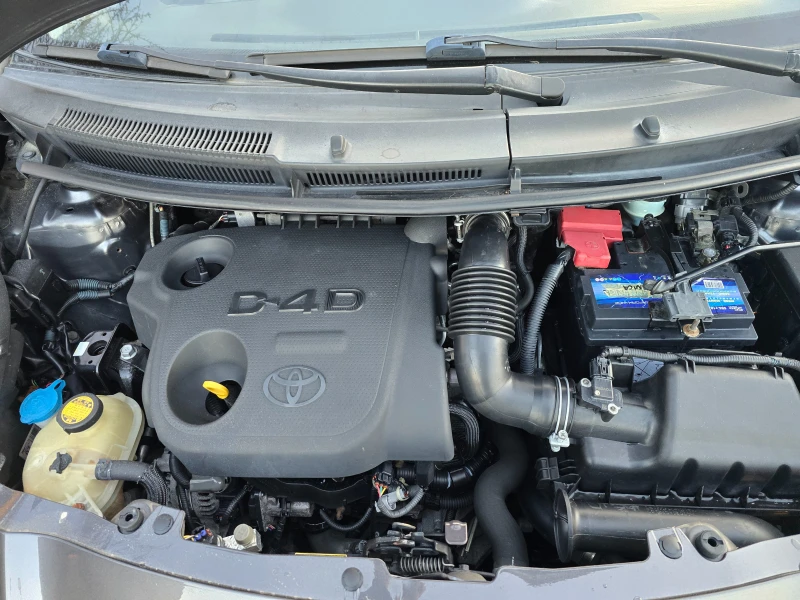 Toyota Yaris 1.4 D4D-Феислифт, 6скорости , снимка 12 - Автомобили и джипове - 52775828