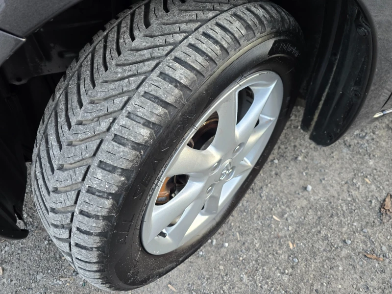 Toyota Yaris 1.4 D4D-Феислифт, 6скорости , снимка 11 - Автомобили и джипове - 52775828