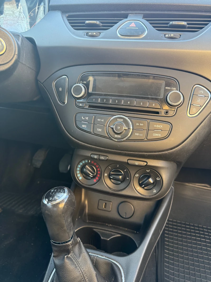 Opel Corsa 1.2I Gaz EURO 6b, снимка 7 - Автомобили и джипове - 52884431