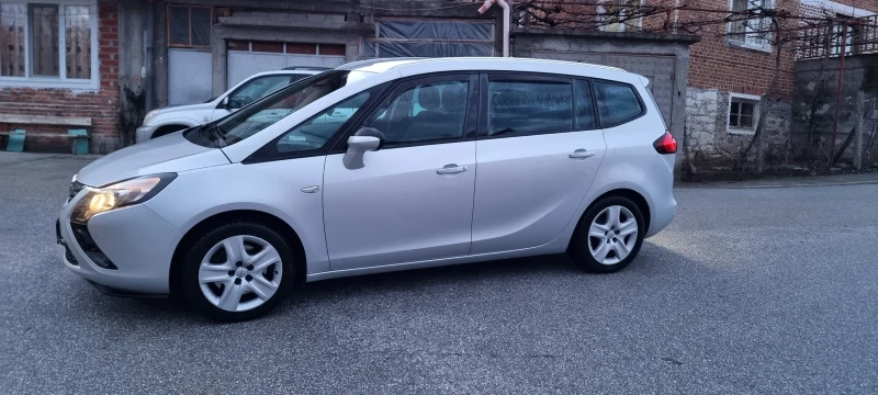 Opel Zafira, снимка 2 - Автомобили и джипове - 53287240