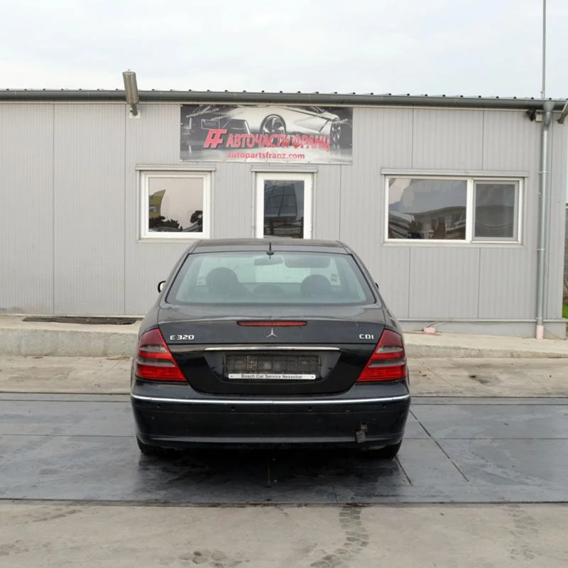 Mercedes-Benz E 320 W211 Elegance, снимка 4 - Автомобили и джипове - 27997384