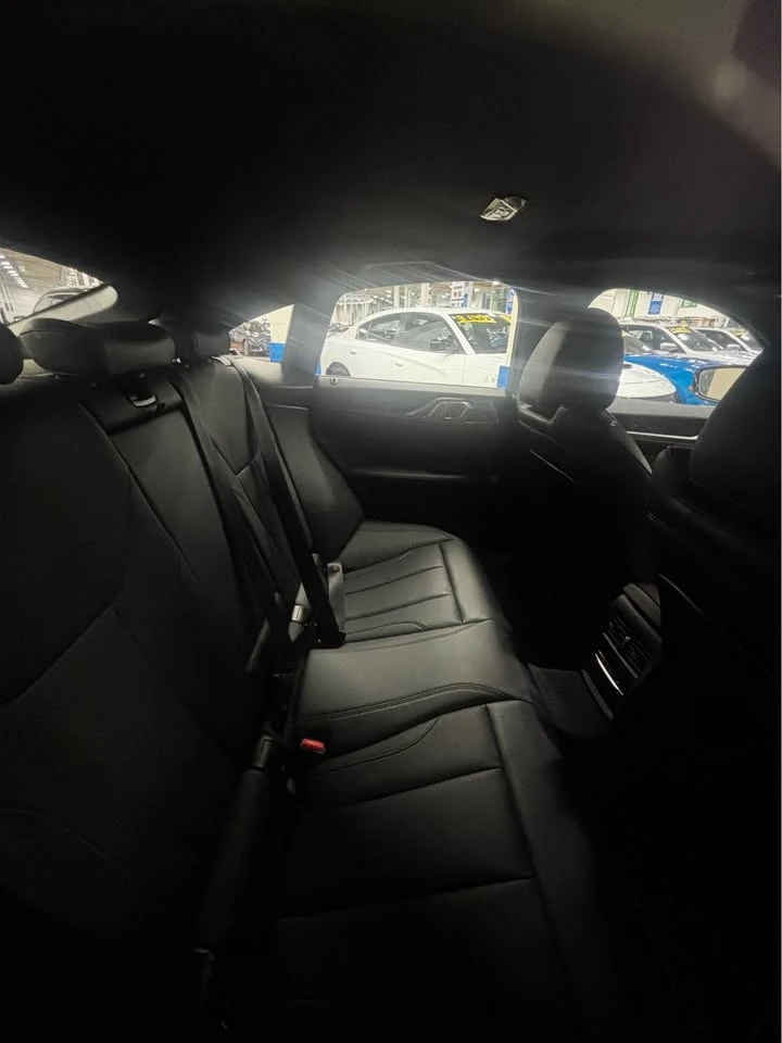 BMW i4 * CARFAX* ���� ������ | Mobile.bg � ����������� 4