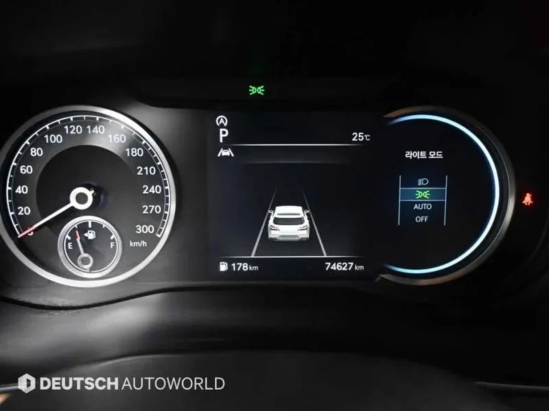 Genesis G70 2.0T Advanced, снимка 8 - Автомобили и джипове - 55038755