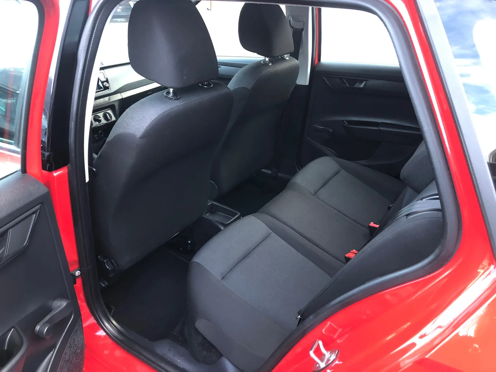 Skoda Fabia 1.0 | Mobile.bg — изображение 12