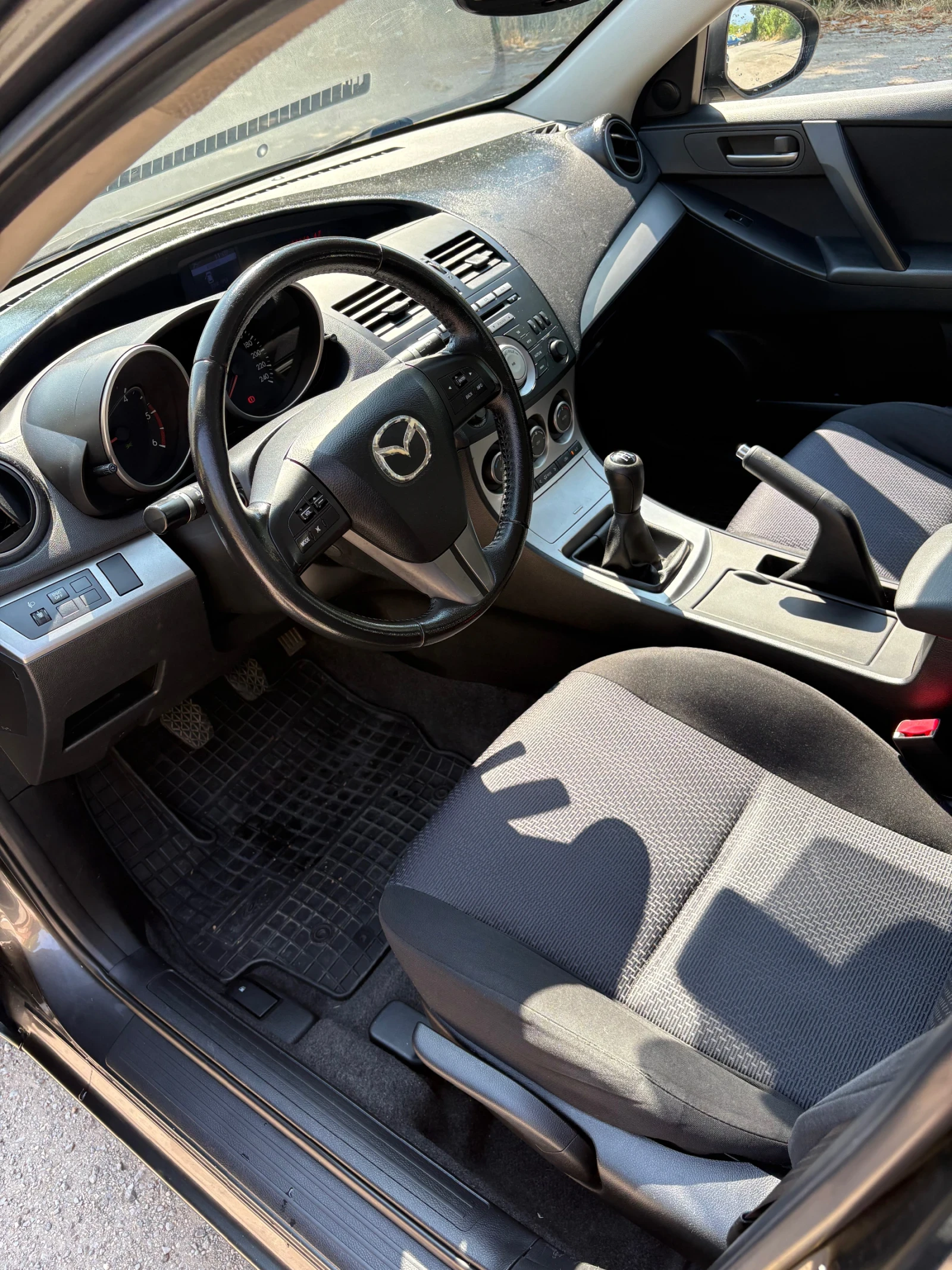 Mazda 3 1.6 MZ-CD - изображение 9