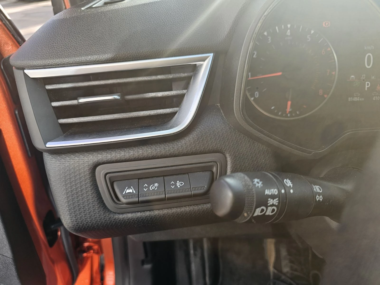 Renault Clio 1.0 TCe 90 Stop&Start EDC - изображение 10