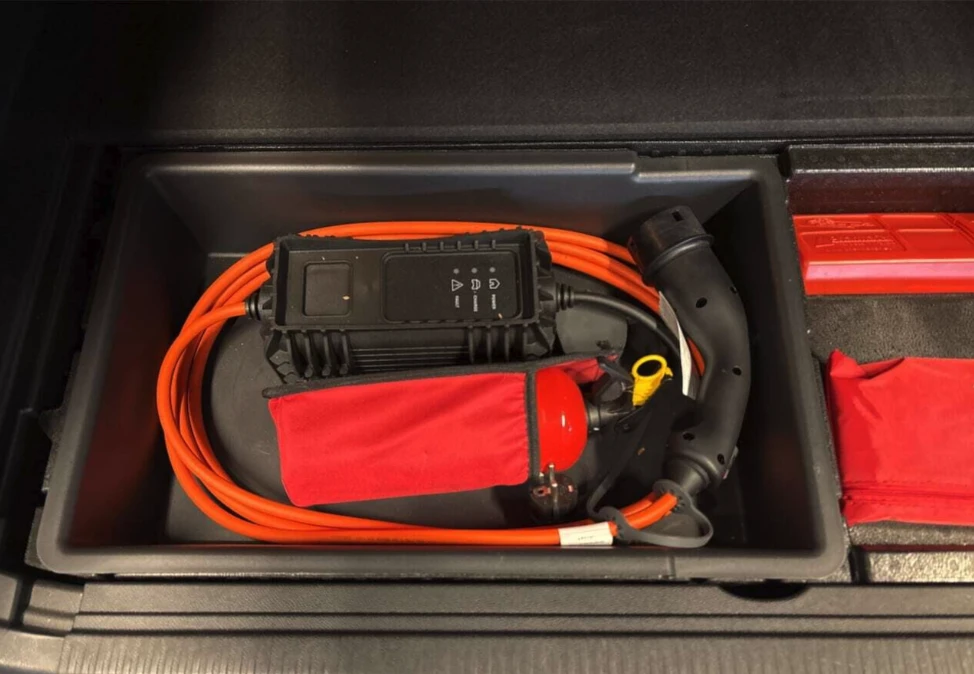 Peugeot 3008 Allure, снимка 13 - Автомобили и джипове - 53903157