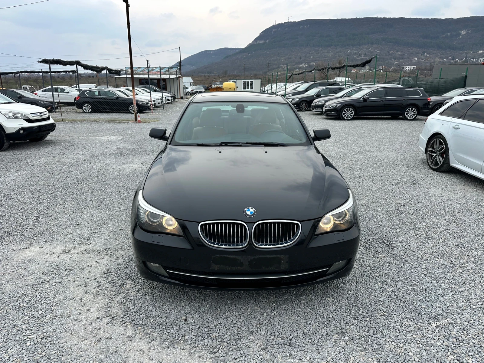 BMW 525 3.0 197k.c FACE, снимка 2 - Автомобили и джипове - 53917167