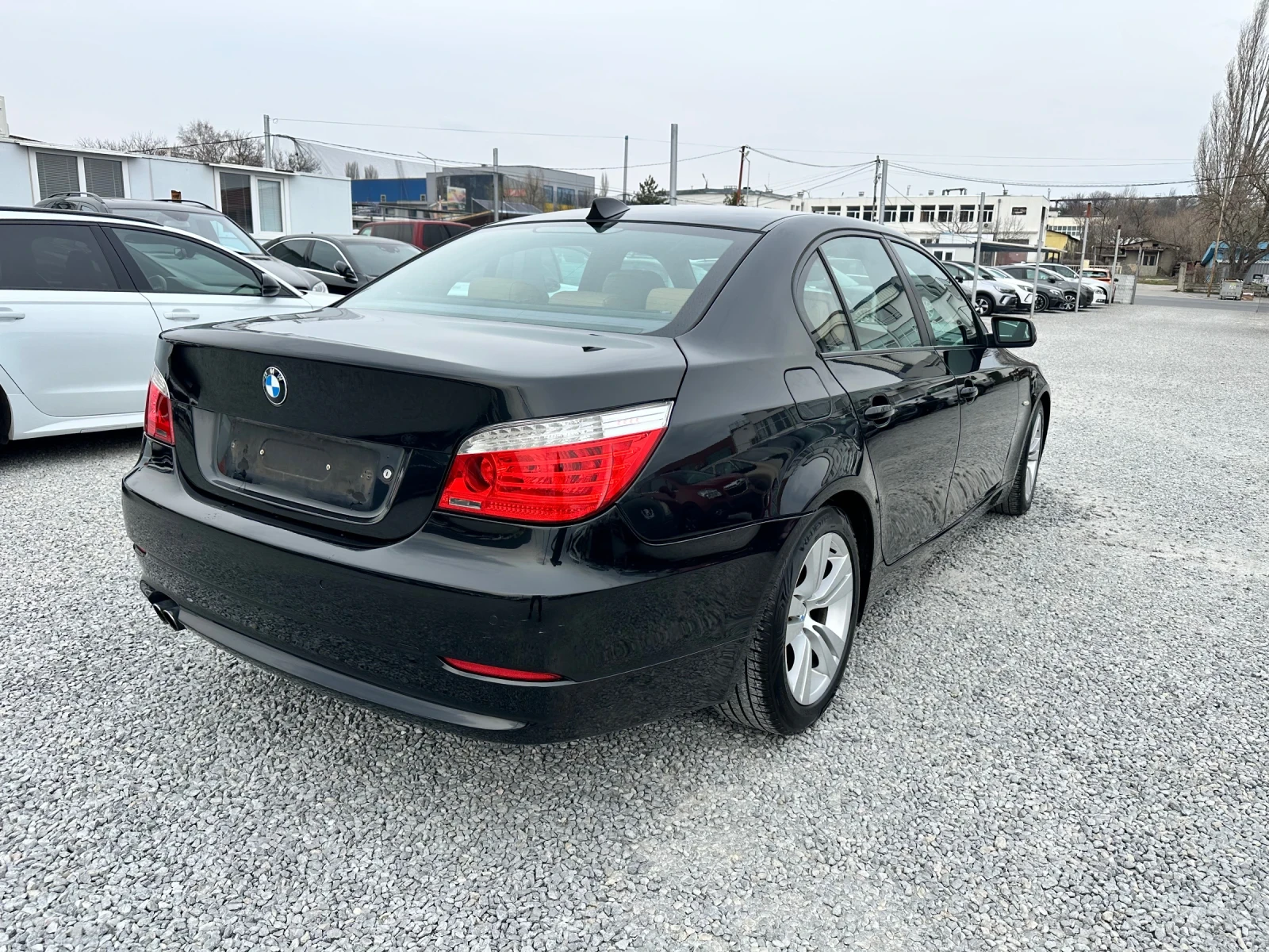 BMW 525 3.0 197k.c FACE, снимка 6 - Автомобили и джипове - 53917167