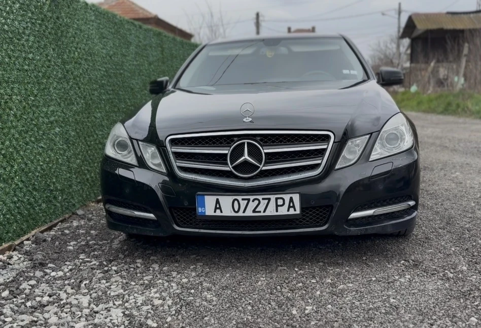 Mercedes-Benz E 350, снимка 4 - Автомобили и джипове - 53934353