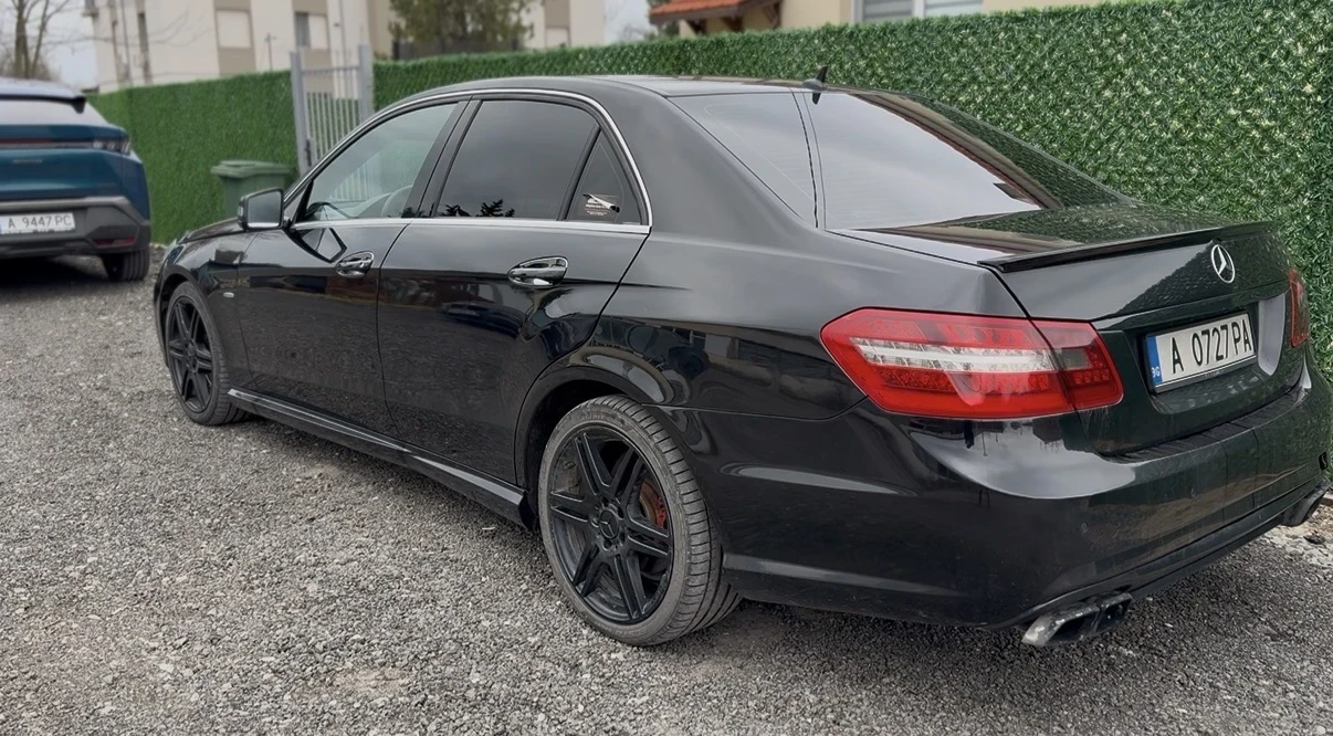 Mercedes-Benz E 350, снимка 3 - Автомобили и джипове - 53934353