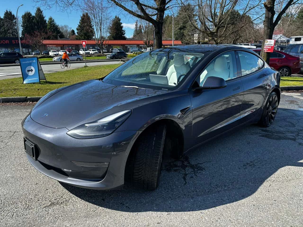 Tesla Model 3 * Performance * CARFAX * Панорамен покрив * 