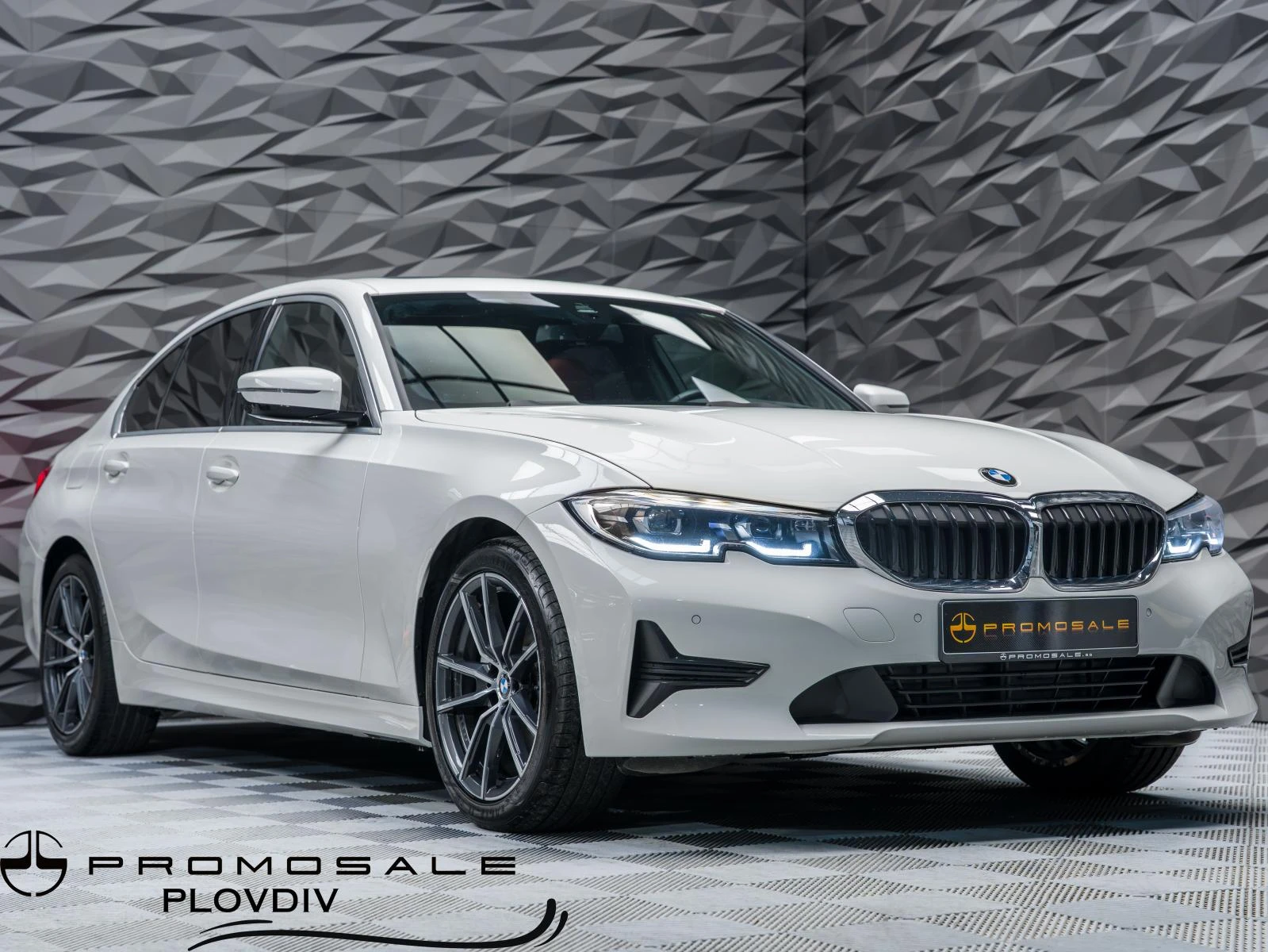 BMW 330 i* HUD* MEMORY* ПОДГРЕВ* CAM* PANO*  | Auto.bg — изображение 1