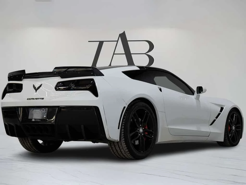 Chevrolet Corvette 2LT | Z51 | CUSTOM EXHAUST | 20 IN  CARFAX, снимка 5 - Автомобили и джипове - 54113513