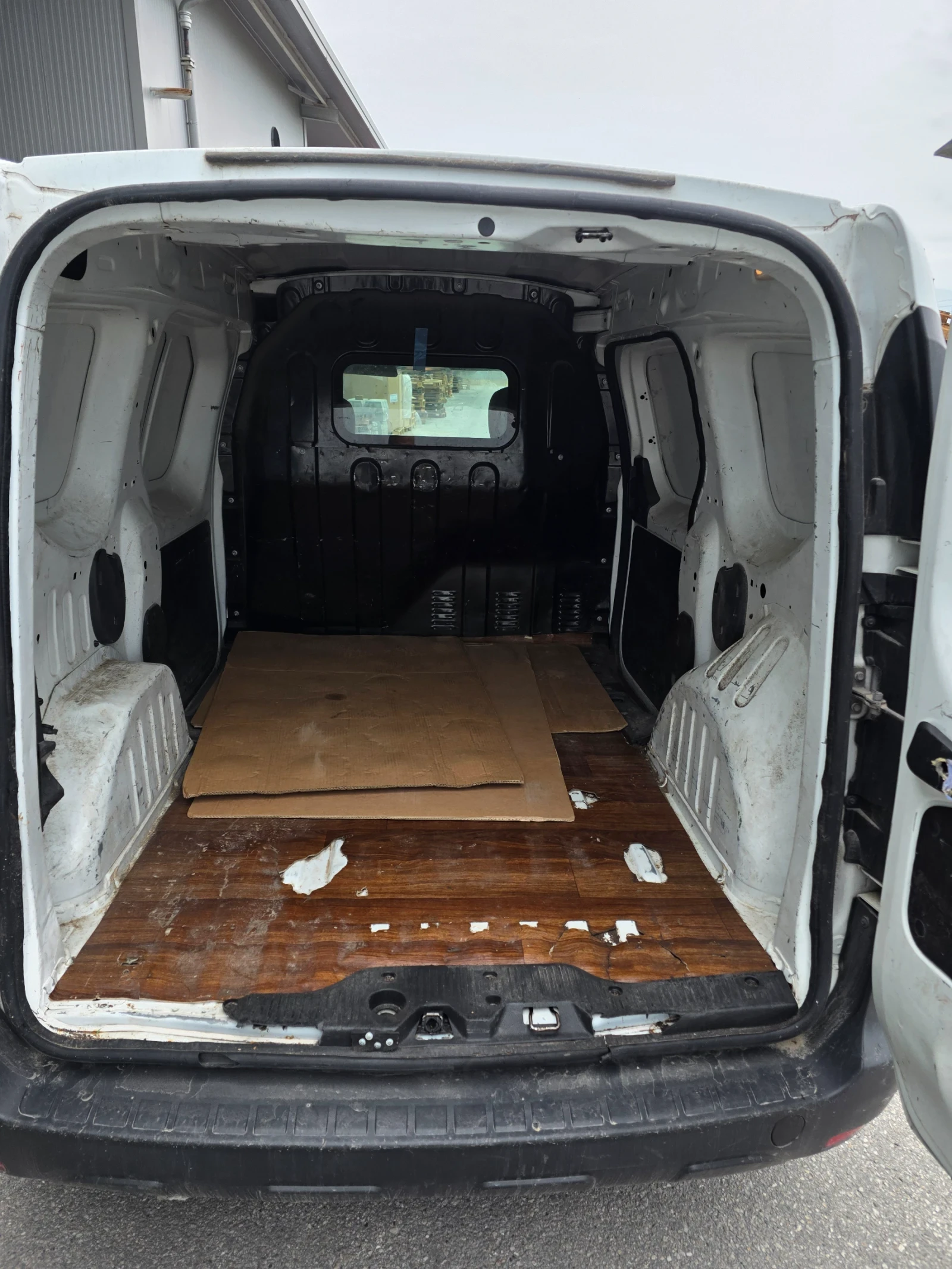 Dacia Dokker 1, 6 ��� 102�� | Mobile.bg � ����������� 5