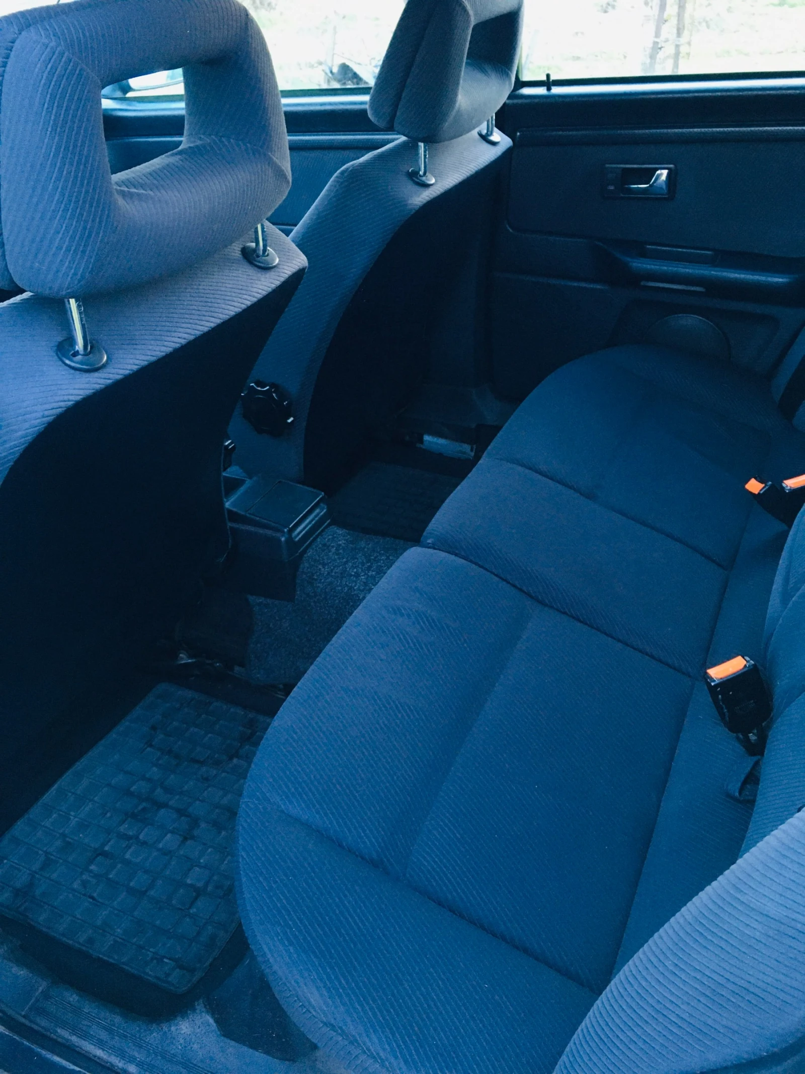 Audi 80, снимка 5 - Автомобили и джипове - 54346060