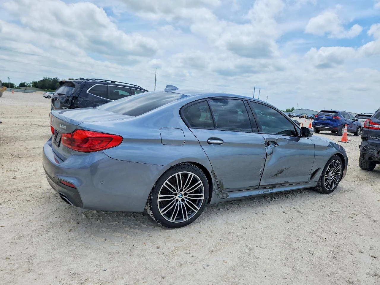 BMW 540 * Premium* DIGITAL* Кожа* Пано* Нави* 360* , снимка 3 - Автомобили и джипове - 54599110
