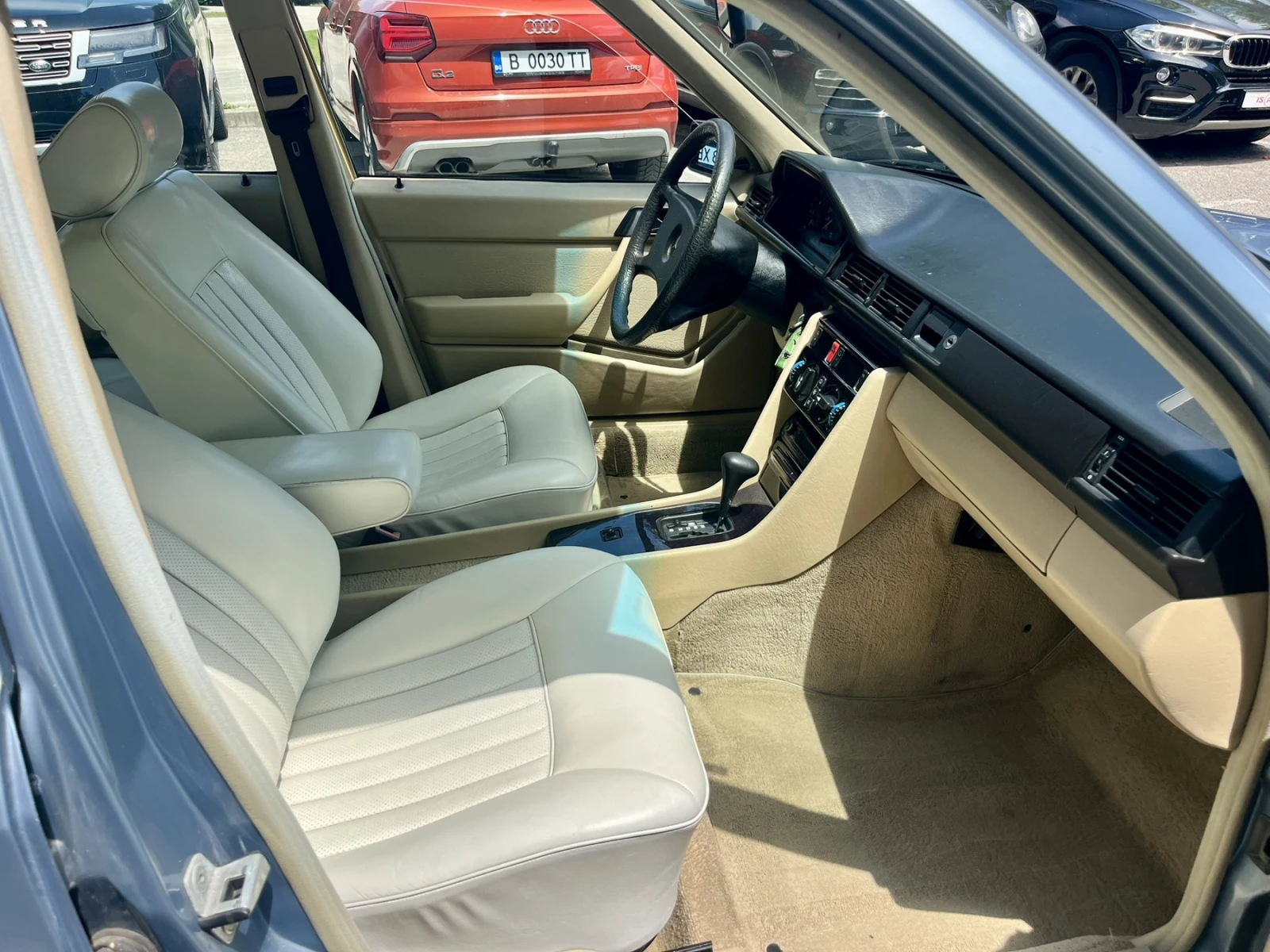 Mercedes-Benz 124 260E M103, снимка 11 - Автомобили и джипове - 54739524