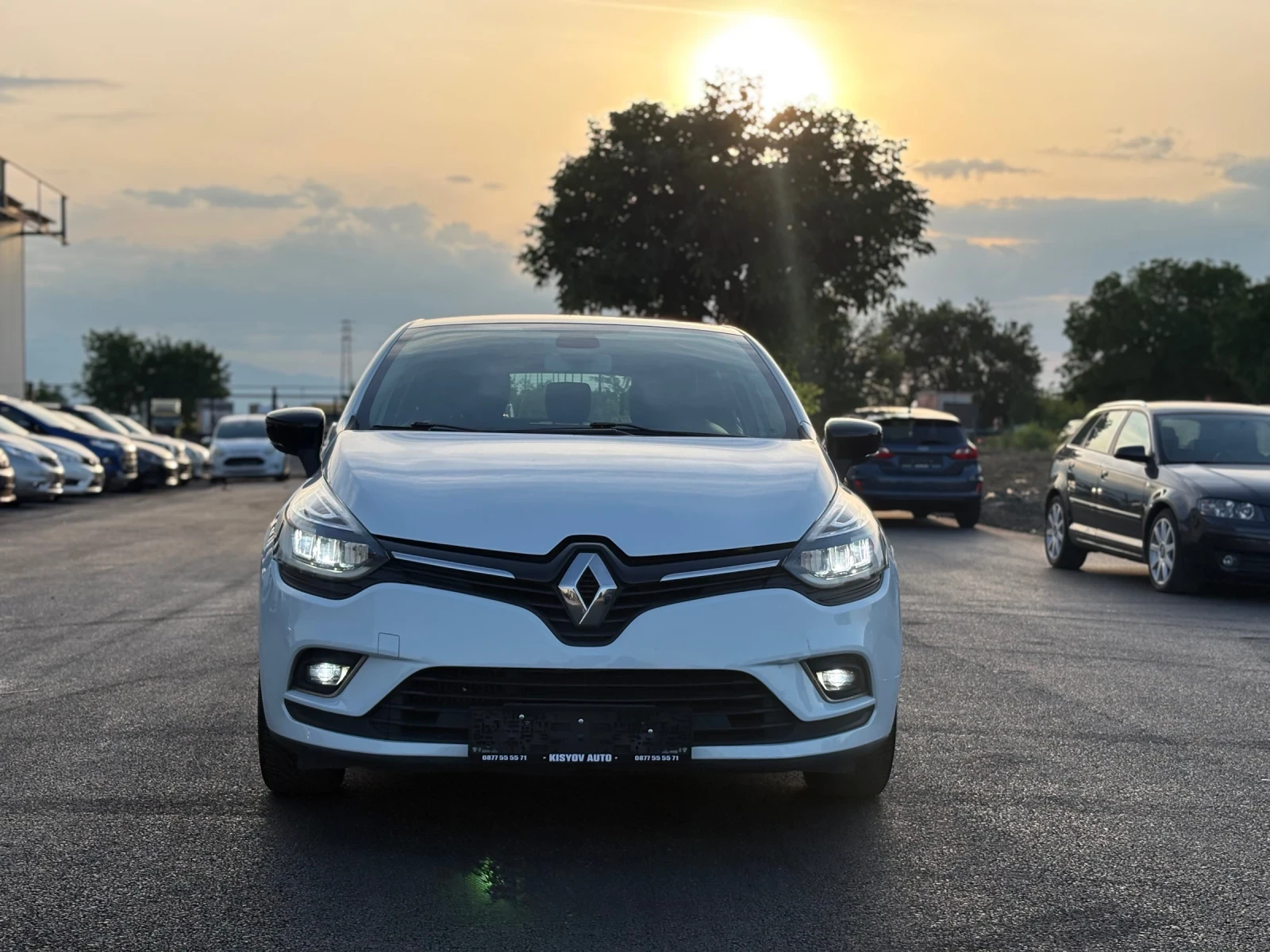 Renault Clio ГАЗ MOSCHINO Full LED Камера Кожа Нави EURO6C, снимка 3 - Автомобили и джипове - 55304714