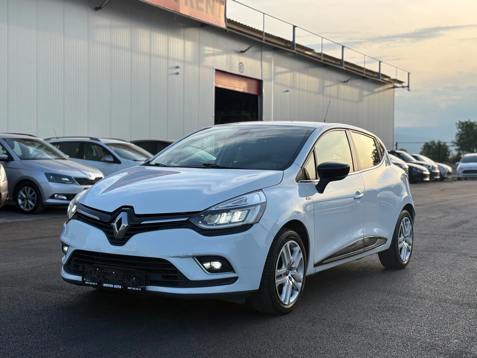 Renault Clio ГАЗ MOSCHINO Full LED Камера Кожа Нави EURO6C, снимка 2 - Автомобили и джипове - 55304714