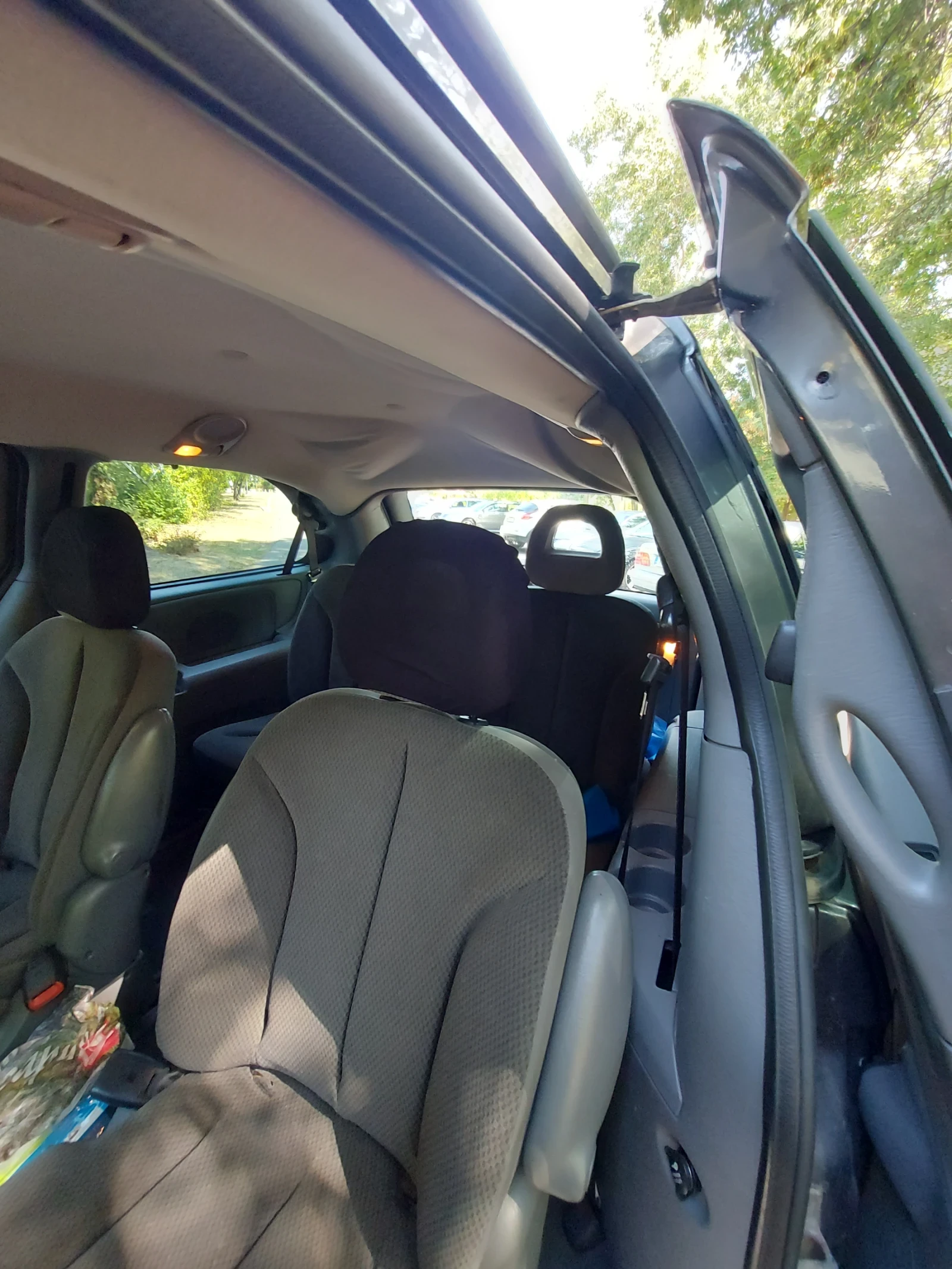 Chrysler Gr.voyager, снимка 4 - Автомобили и джипове - 55826300