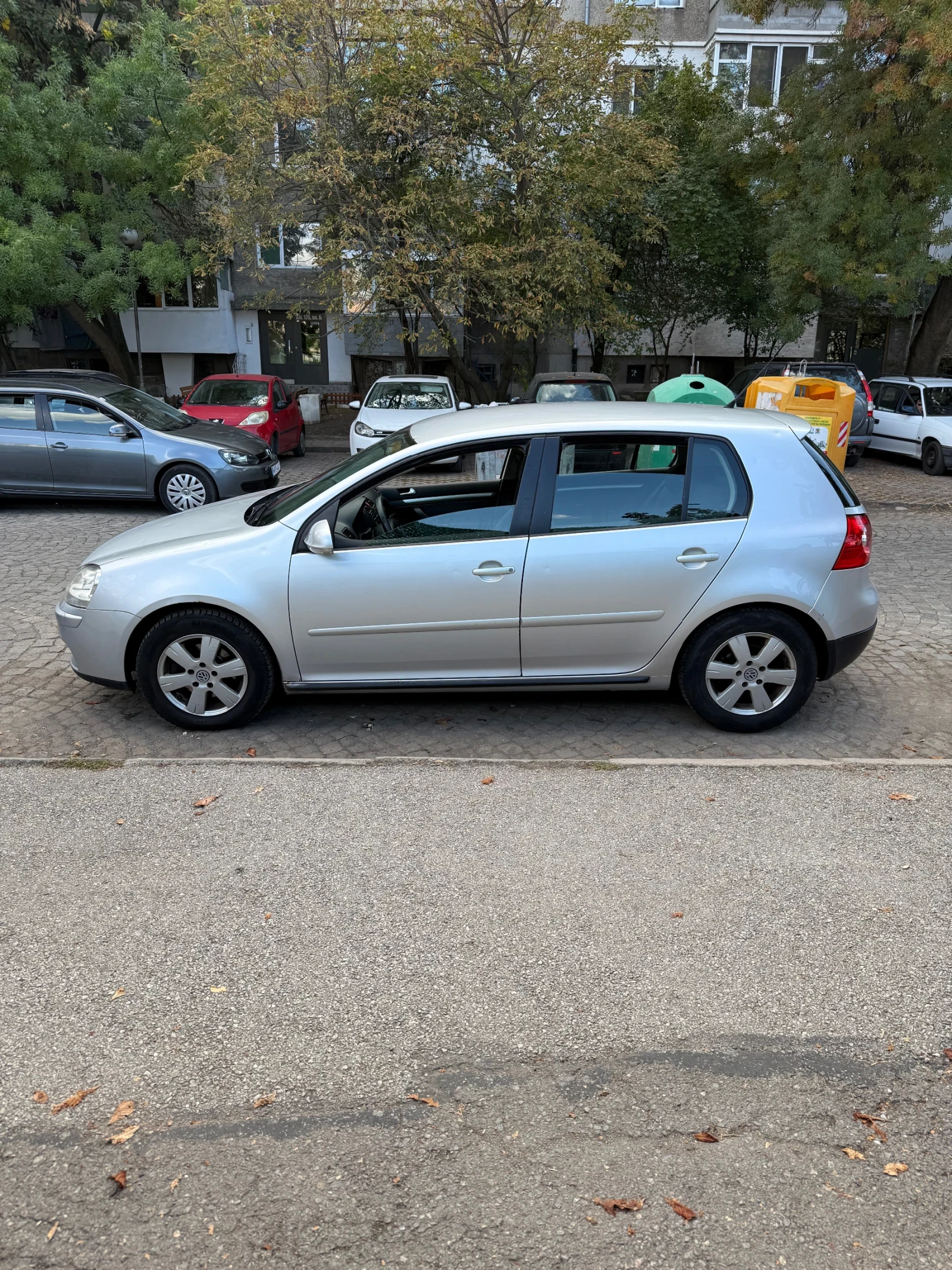VW Golf, снимка 5 - Автомобили и джипове - 56474367