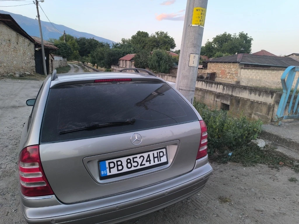 Mercedes-Benz 220, снимка 3 - Автомобили и джипове - 56606447