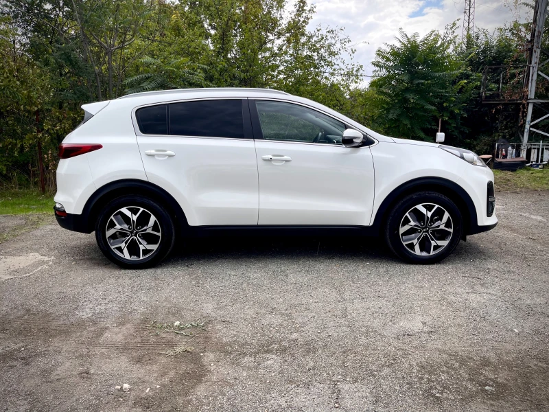 Kia Sportage 2.0i The Bold Prestige, снимка 10 - Автомобили и джипове - 47496787