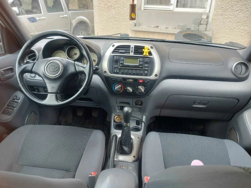 Toyota Rav4 2.0, снимка 6 - Автомобили и джипове - 47907273